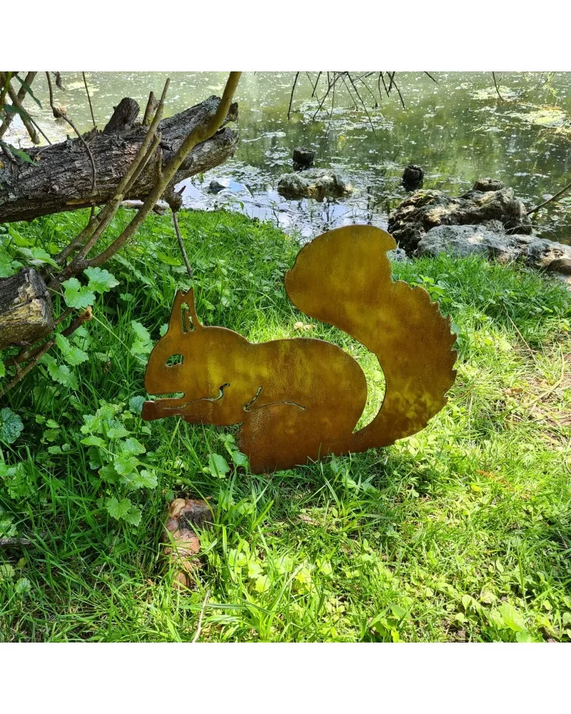 on achete francais - Décoration Ecureuil jardin métal rouillé (35 cm X 39 cm)